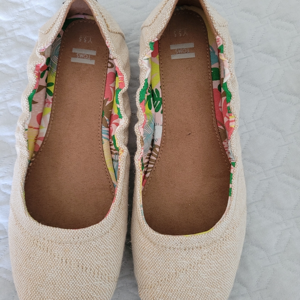 Tom's flats
